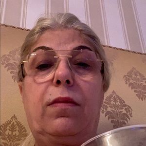 Meet your Posher, Smadar